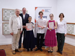 Anna Ulmschneider, Linda Yuan und Julius Egensperger sind die Preisträger des WDR 3 Klassikpreises der Stadt Münster, Foto: Andreas Denhoff, DMR