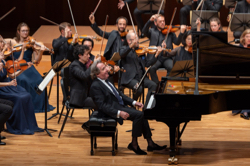 Festival Strings Lucerne und Rudolf Buchbinder im Seoul Arts Center. Foto: Won Hee Lee