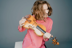 Franziska Hoelscher, Foto: Marco Borggreve