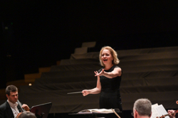 GMD Anna Skryleva und die Magdeburgische Philharmonie, Foto: Nilz Boehme GMD Anna Skryleva und die Magdeburgische Philharmonie, Foto: Nilz Boehme