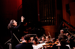 Marie Jacquot und das WDR Sinfonieorchester, Foto: Julia Wesely